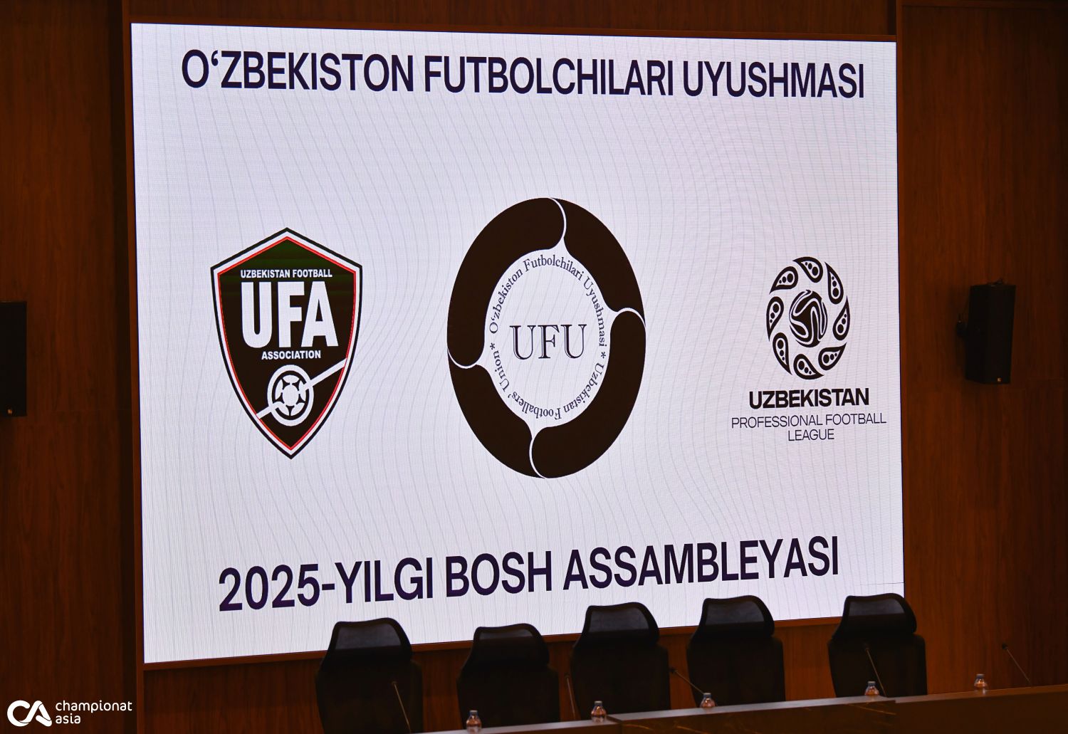 ФОТОГАЛЕРЕЯ. Ўзбекистон футболчилар уюшмаси ассамблеяси (25.12.2025)