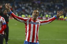 "Atletiko" futbolchisi Miranda Ispaniya fuqoroligini oladi 