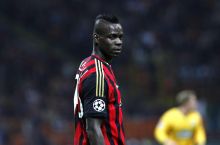 "Monako" Balotelliga davogar