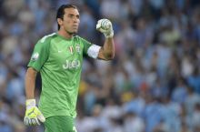 Janluiji Buffon Dino Zoffning rekordini yangiladi