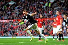 "Manchester Yunayted" Lovrenni 15 millionga sotib olmoqchi