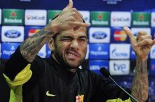 Manchester Sitiga Dani Alves kerak emas