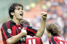 Kaka: Umid qilamanki, Milan futbolkasida ko'plab o'yinlar o'tkazaman