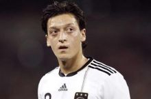 Barselona Ozil uchun 30 million evro to'lashga tayyor