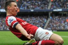 Koselni "Arsenal" bilan shartnomasini uzaytirdi
