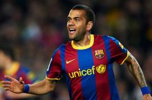 "Barselona" va PSJ jamoalari Daniel Alves borasida muzokaralarni boshladilar