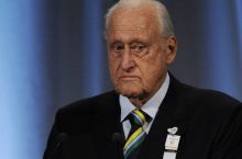 Экс-глава ФИФА Авеланж попал в больницу