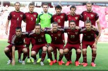 Jazoir futbol federaciyasi o'z rasmiy saytiga Semakning Rossiya terma jamoasida o'ynagan paytidagi suratini joylashtirdi