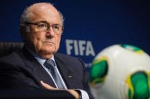 Gollandiya futbol qirolligi prezidenti FIFA rahbarini almashtirish vaqti keldi deb hisoblaydi