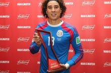 "Arsenal" va "Liverpul" Gilermo Ochoa bilan shartnoma imzolash istagidalar