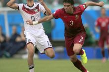 FIFA Pepening chetlatilishini o'z kuchida qoldirdi va himoyachini jarimaga tortdi