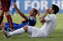 Luis Suares faoliyati davomida futbolchilarni sakkiz marta tishlab olgani malum bo'ldi