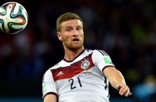 Mustafi: "Bundesliga klublaridan taklif bor"