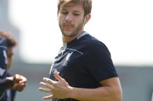 Lallana mavsum boshini o'tkazib yuboradi