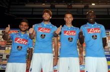 Napoli yangi uy formasini taqdim etdi