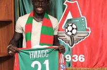 Lokomotiv Nyasseni sotib olganini elon qildi