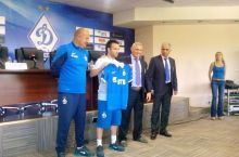 «Динамо» представило Вальбуэна