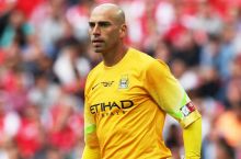 Kabalero: "Manchester Siti"ning asosiy posboni bo'lmoqchiman"