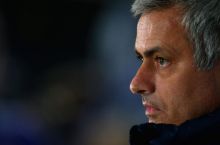 Gullit: "Mourino bu mavsum nimadir yutishi shart"