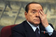 Berluskoni "Milan" o'yinchilariga hujumkor futbol namoyish etishni maslahat berdi