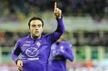 Juzeppe Rossi yana tizzasini operaciya qildiradi