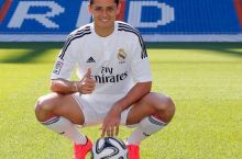 Real Xaver Ernandesni Santyago Bernabeuda keng ommaga tanishtirdi