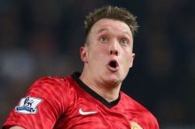Фил Джонс может пропустить 3 недели