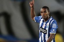 "Portu" Rikardo Pereyra bilan shartnomani uzaytirdi