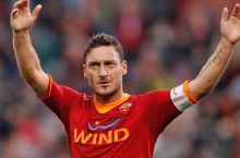 Totti: "Murabbiy bo'lishni xohlamayman, chunki ular aqldan ozishadi"