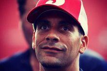 Rio Ferdinand MYU bosh murabbiyi bo'lish istagida