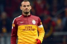 Sneyder "Galatasaroy"da uch oydan beri maosh olmayapti