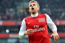 Mertesaker: "Arsenal" standart vaziyatlari ustida ko'proq ishlashi kerak"