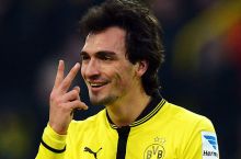 Arsenal va MYU Xummelsga qiziqmoqda