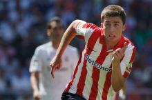 "Arsenal" etiborni Xummelsdan Laportga qaratdi