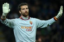 "Roma" De Sanktis bilan shartnomasini uzaytirdi