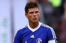 Xuntelarga ikki yulduz futbolchini vada qilishgani uchun, u "SHalke" bilan shartnomani uzaytirdi