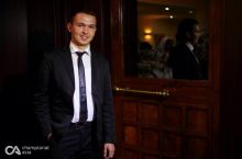 "CA” xodimi Aziz To'xtamurodovning ramziy terma jamoasi 