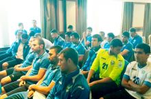 OFK rasmiylari O'zbekiston milliy terma jamoasi bilan uchrashdilar