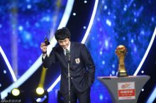 Bu qiziq? Penaltini qaytargan xitoylik posbon o'ziga sovg'a tayyorladi