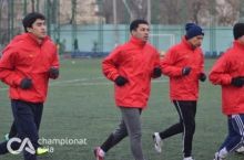 "Navbahor": Yoshlarimiz durang o'ynashdi