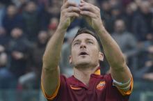 Franchesko Totti: Bir hafta selfi tushishni mashq qilgandim, bugun bu ishni amalda sinab ko'rish uchun qulay fursat bo'ldi