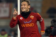 Totti "Roma"dan ketish haqida o'ylamayapti
