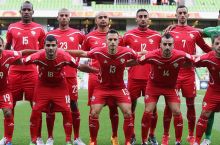 Falastin, Quvayt va Iordaniya futbolchilari kiyim almashtirish xonasida chekishgani uchun jarimaga tortildi