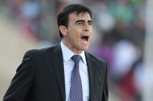 Gustavo Kinteros - Ekvador bosh murabbiyi