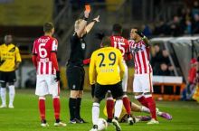 NAK – PSV. Yetro Villems 29-soniyada qizil kartochka oldi