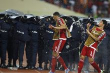 Полуфинал Кубка Африки, который едва не сорвали болельщики