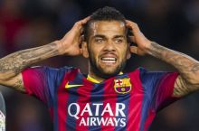 "Manchester Yunayted" Dani Alvesh uchun kurashda favorit