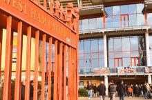 "Vest Xem" - "Manchester Yunayted". Yanuzay asosiy tarkibda, Uilson esa zaxirada qoldirildi