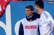 Ronaldu "Atletiko"ga qarshi o'yinda bolboyni turtib yubordi