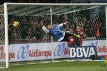 Iker Kasilyas Ispaniya chempionatidagi o'zining yubiley o'yinida maydonga tushdi